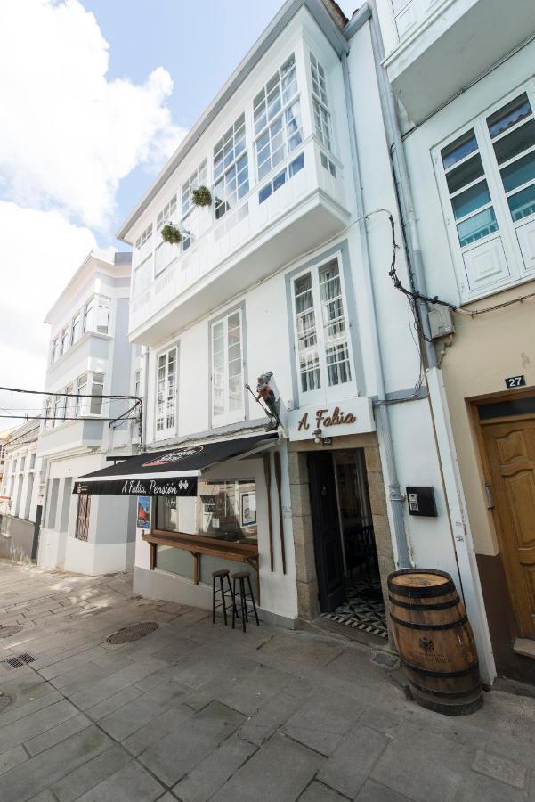 A falúa Puentedeume Exterior foto